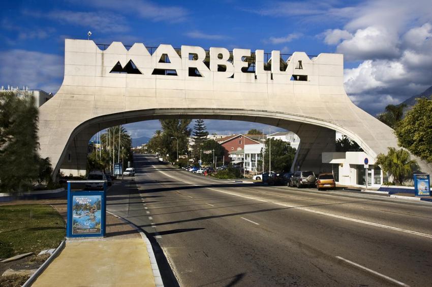 Marbella Centre Beachfront & Pool Extérieur photo