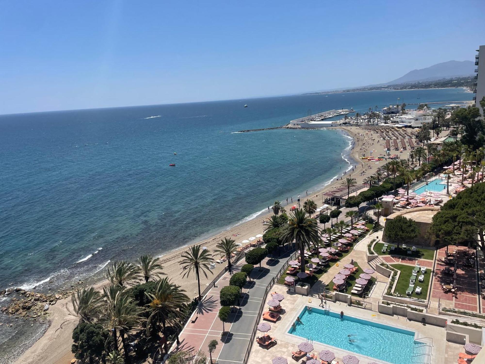Marbella Centre Beachfront & Pool Extérieur photo