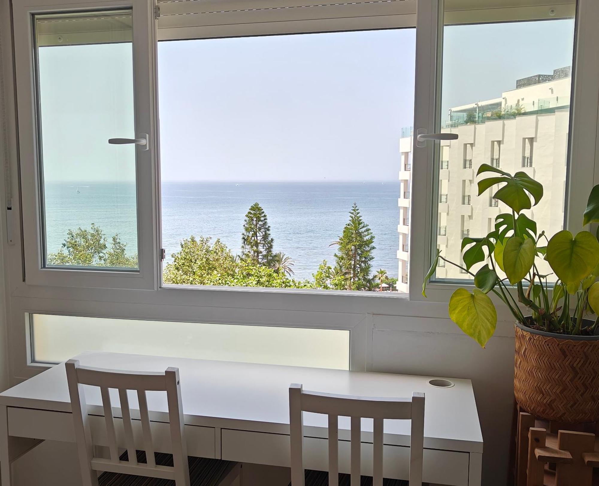 Marbella Centre Beachfront & Pool Extérieur photo